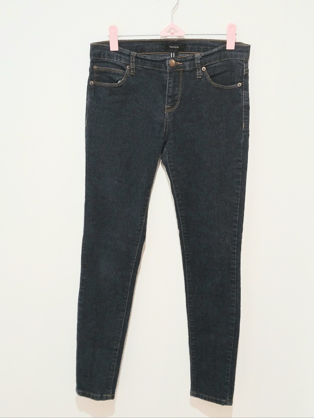 Forever 21 Dark Wash Skinny Jeans 27